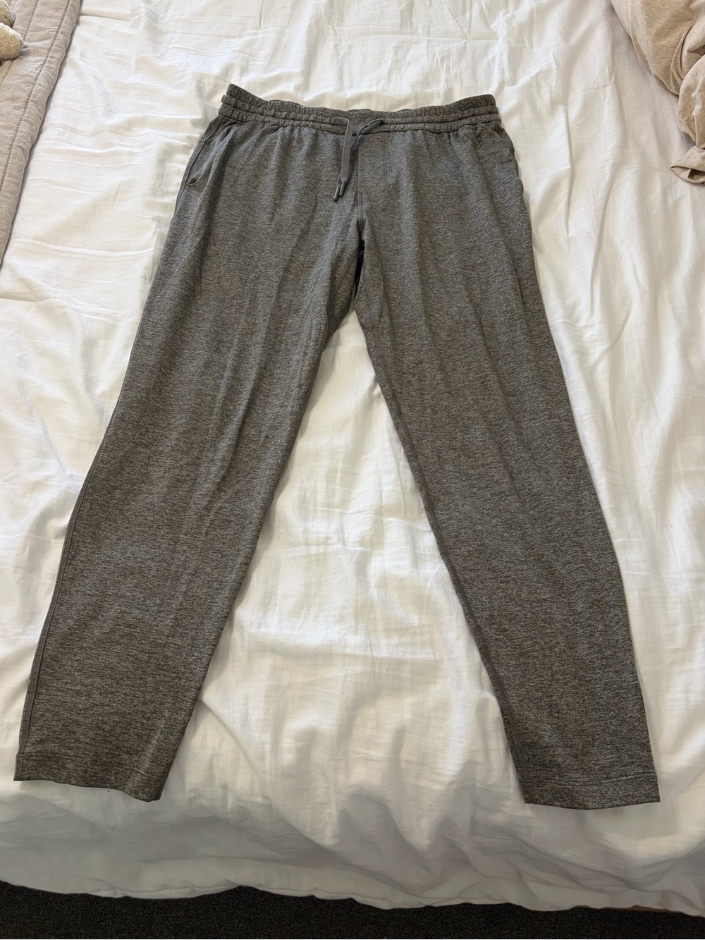 lululemon athletica Men's Heather Charcoal Jogger Pants